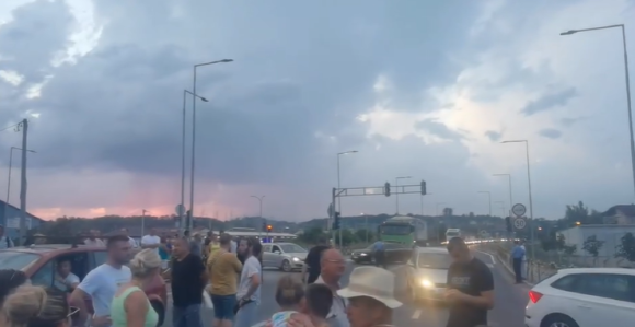 Mještani Dragočaja blokirali put Banjaluka - Prijedor