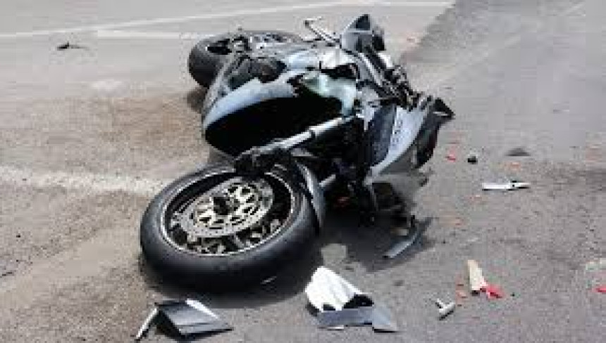 Motociklista iz Tuzle sletio s puta pa poginuo