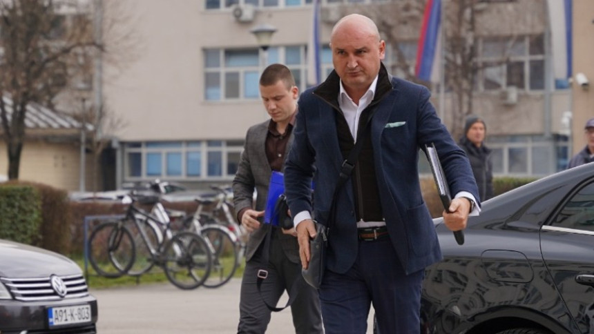 „Alumina“ vratila kredit zbog kojeg se sudilo Aleksandru Džombiću