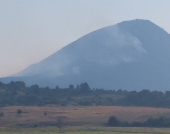 Na požarištu kod Gacka jutros je dosta mirnije