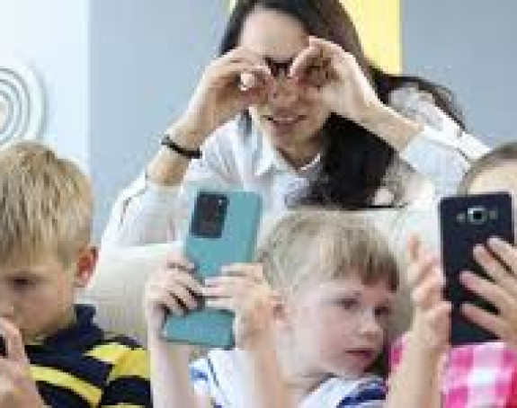 Алармантно: Све више дјеце има ‘дигитални аутизам’