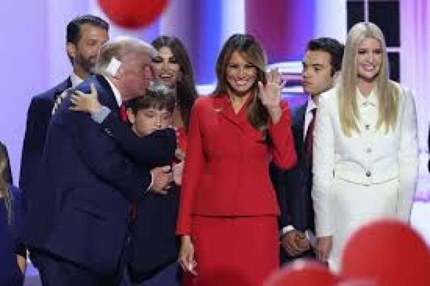 Melanija Tramp na završnoj večeri republikanaca