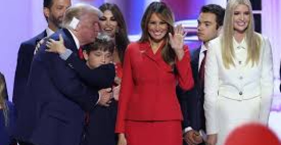 Melanija Tramp na završnoj večeri republikanaca