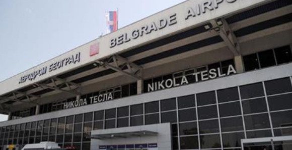 Запалио се камион код аеродрома "Никола Тесла"