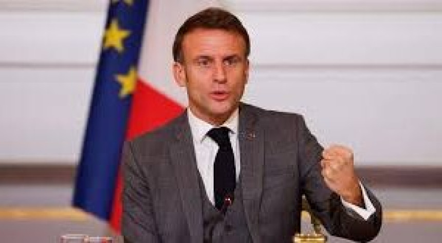 Makron: Novi premijer i vlada nakon završetka OI
