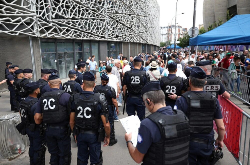 Drama pred početak OI: Blokirane ulice (FOTO/VIDEO)