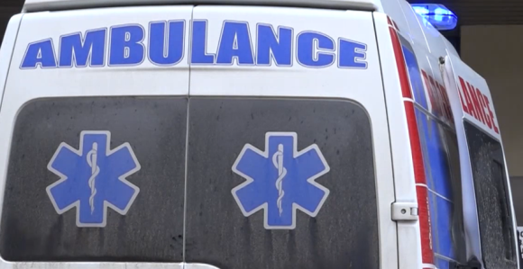 Dvije bebe sinoć ispale iz kolica, prevezene u UC