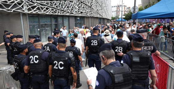 Drama pred početak OI: Blokirane ulice (FOTO/VIDEO)