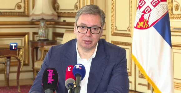 Tim Srbije razgovara o posjeti Makrona Beogradu