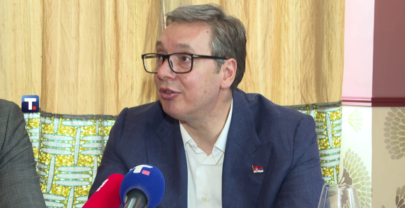 Vučić: Dodiku sam obezbijedio kartu za sutrašnju utakmicu 