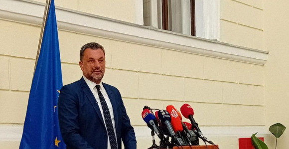 "Dodik se uzalud nada, neće mu pomoću republikanci"