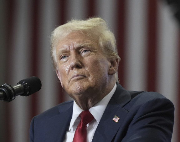 Трамп пристао на разговор са ФБИ о атентату на њега