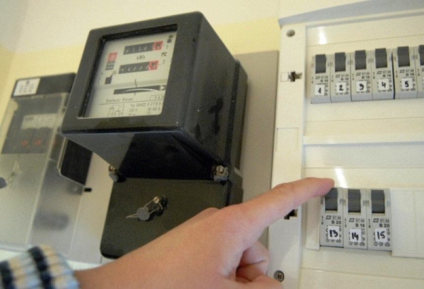 Od četvrtka struja u FBiH poskupiće 10% za domaćinstva