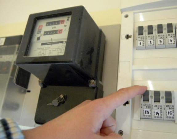 Od četvrtka struja u FBiH poskupiće 10% za domaćinstva