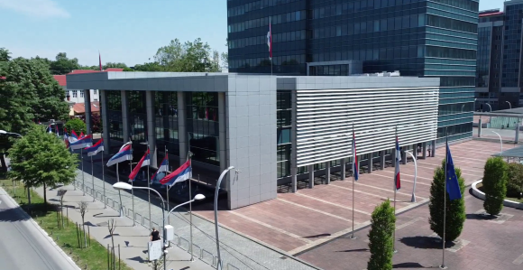 Sumnjivi i tajni poslovi: Vlada Srpske rizikuje nove sankcije?