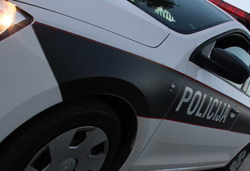 Повријеђено више особа у судару два возила у Мостару