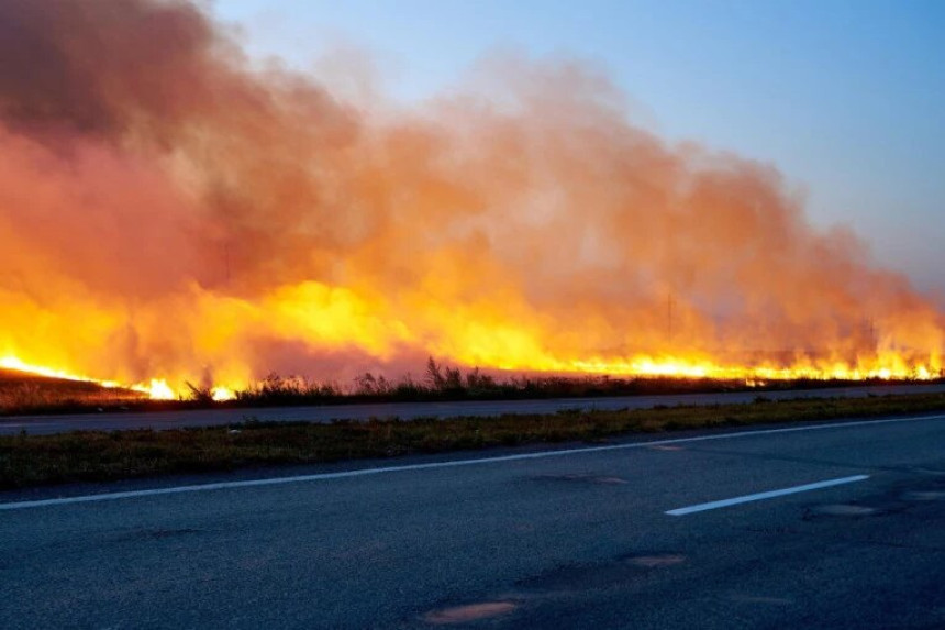 Nema smirenja: Ponovo buknuli požari u tri mjesta