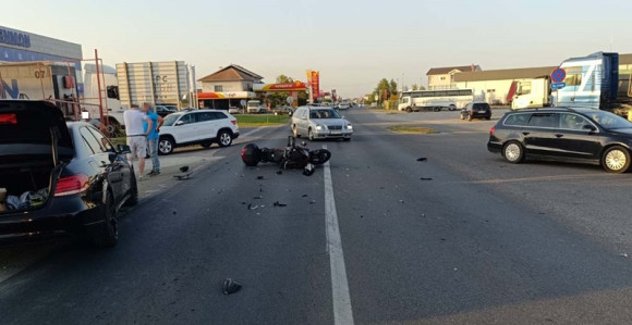 Motociklista se sudario sa vozilom u Bijeljini (FOTO)