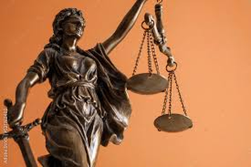 Уређивање права и обавеза подзаконским актима није у складу са Уставом