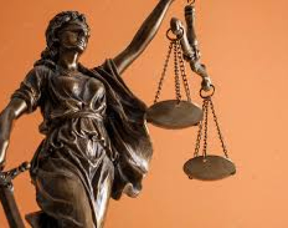 Уређивање права и обавеза подзаконским актима није у складу са Уставом