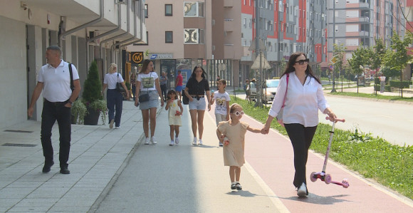 Kako se opštine I. Sarajeva bore s bijelom kugom?