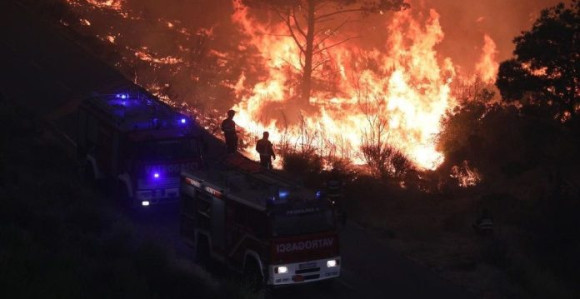 Požari bukte cijelim regionom