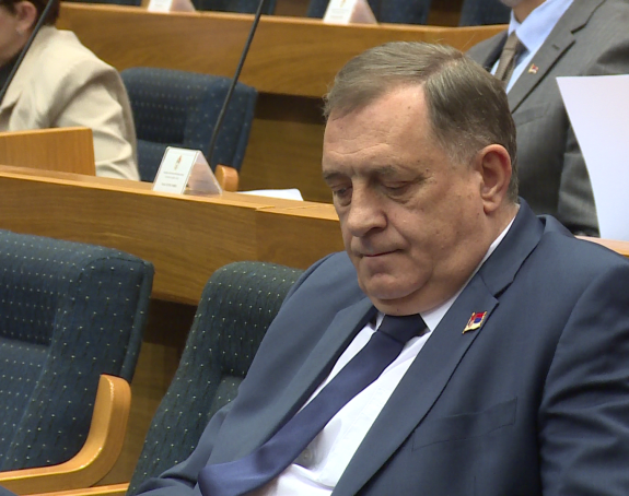 Rekordni prihodi od PDV-a, a u Vladi nema novca!