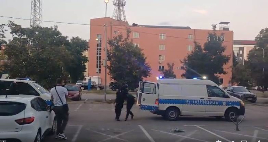 Осумњичени за напад на Новитовића пуштени на слободу