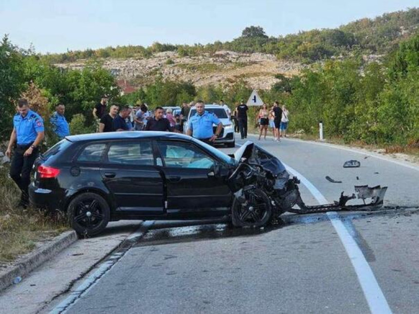 Strašan sudar kod Bileće, poginuo vozač golfa