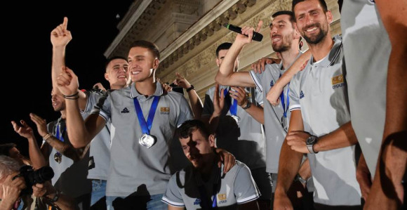 Večeras svečani doček olimpijaca ispred Starog dvora