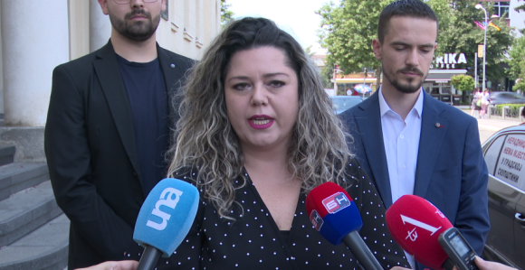 Ovo je predstava za javnost, znalo se da neće biti sjednice