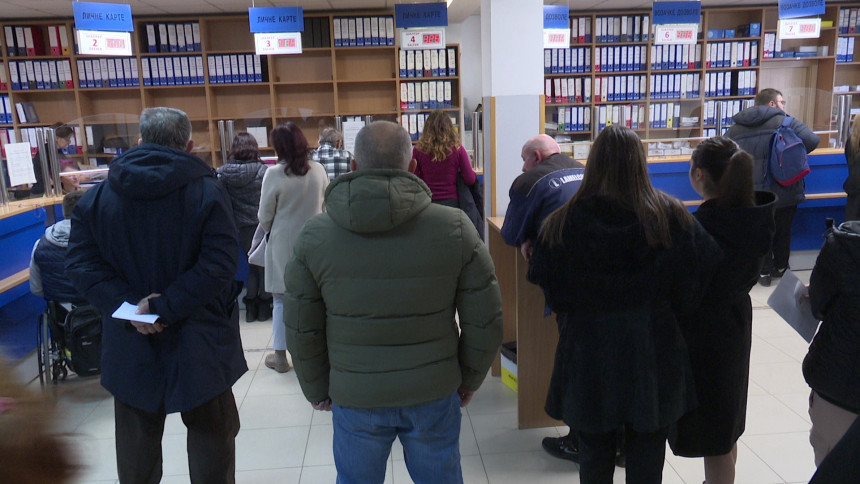 Reforma propala, a javna uprava služi samo partijama