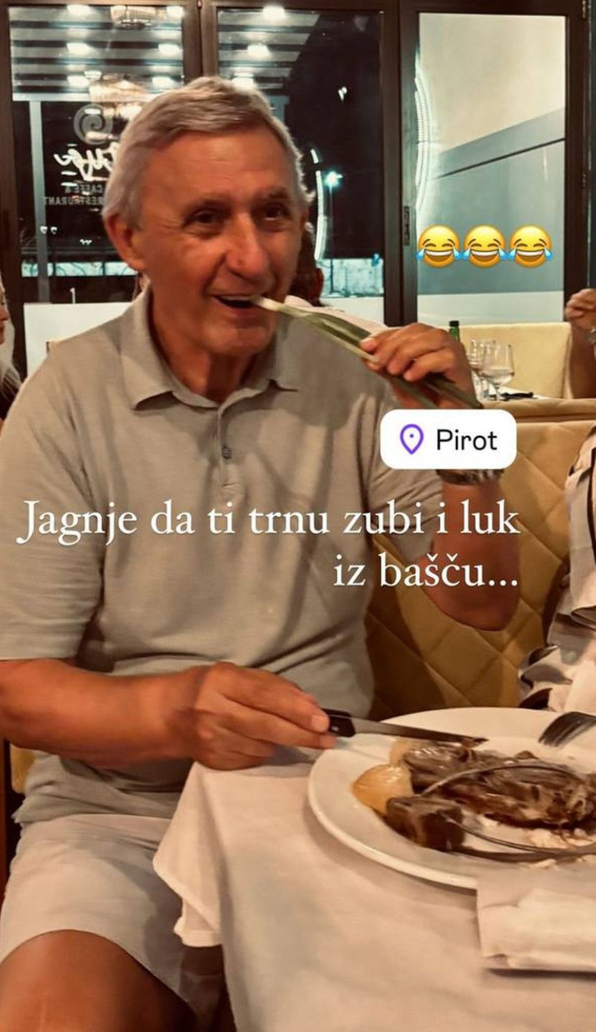 Fotografija selektora Pešića iz kafane je ludilo