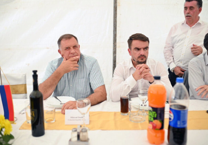 Dodik na druženju sa Hrvatima iz Bukovice 