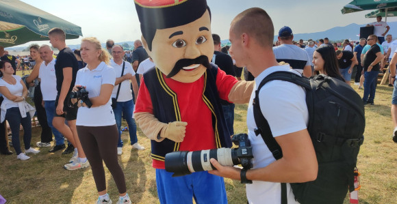 Najviše medalja u viteškim igrama za ekipu iz Rume, glavna nagrada ostala u Nevesinju (VIDEO/FOTO)