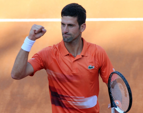 Новак Ђоковић огласио се у поноћ: Срамота!