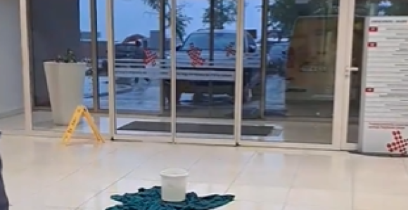 Prokišnjava UKC RS, centralni dio pod vodom (VIDEO)