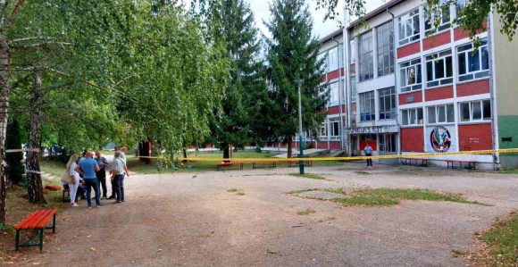 Operisan počinilac trostrukog ubistva u Sanskom Mostu