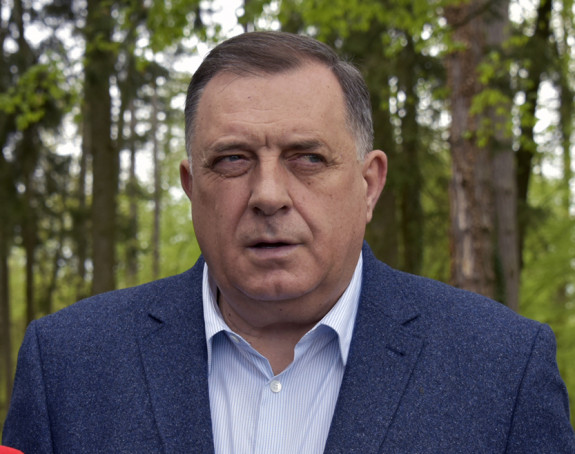Dodik se ponovo posipa pepelom: Secesija nije naša politika