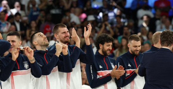 Jokić široke ruke - saigračima sa OI kupio po "Roleks"