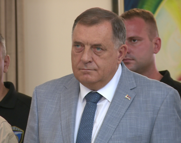 Додик: Директор ЦИА се састаје само са озбиљним људима?!