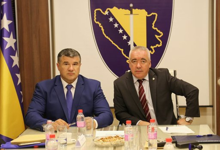 Ćulum: Galiću se ništa ne plaća, još uvijek je na funkciji