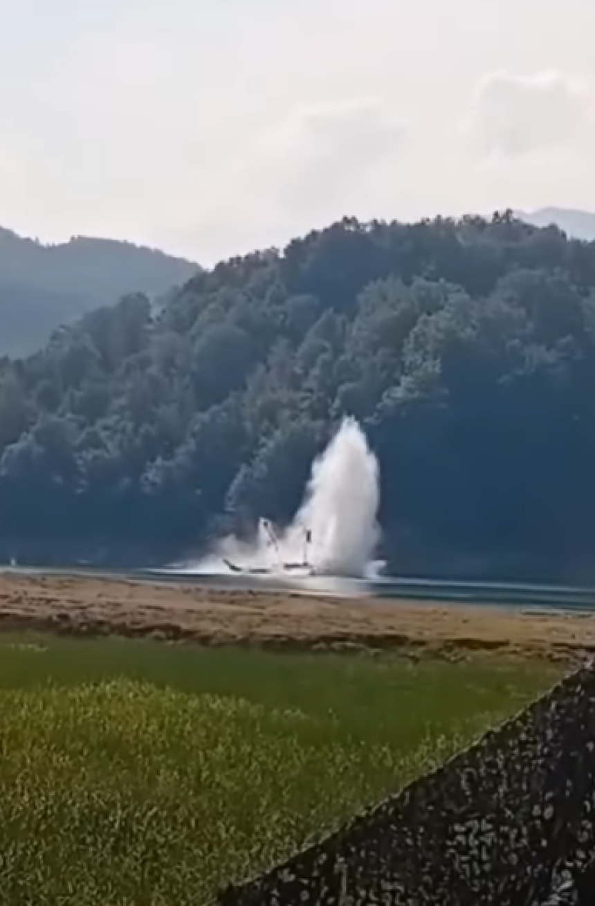 Srušio se helikopter Oružanih snaga BiH u Jablaničko jezero