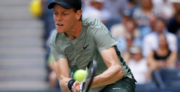 Siner izviždan u Njujorku, prošao u drugo kolo US Opena