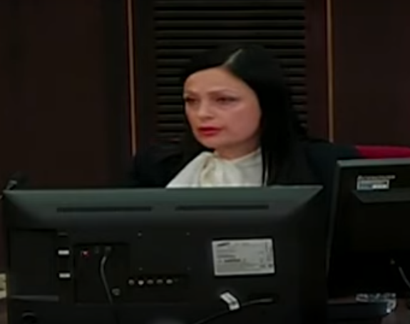 Pogledajte snimak iz sudnice o suđenju Dodiku