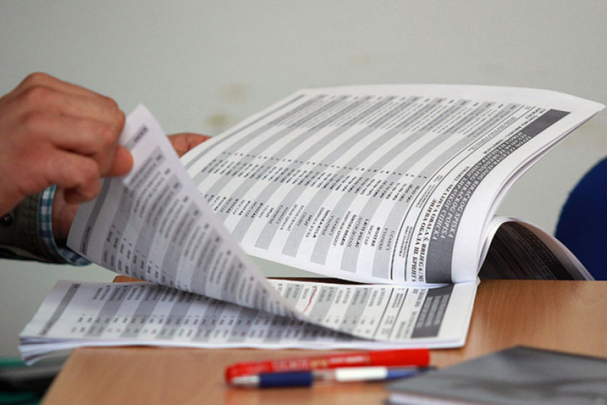 БиХ остала готово без једне трећине становништва