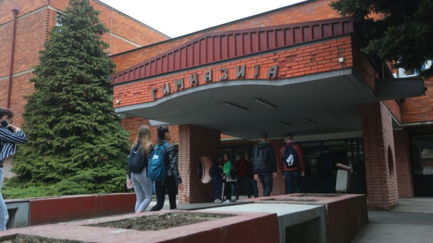 U srednje škole u Srpskoj upisano 9.505 učenika