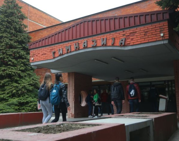 У средње школе у Српској уписано 9.505 ученика