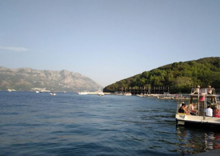 Na popularnoj plaži pronađena opasna bakterija