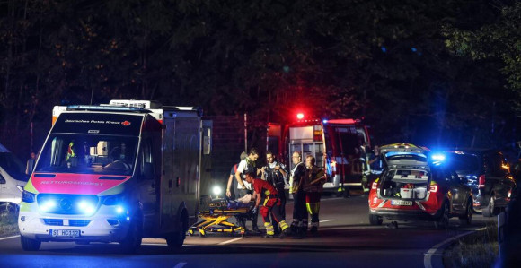 Napad nožem na ljude u autobusu - više povrijeđenih